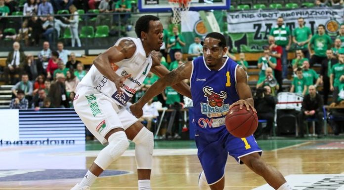 EBL: Mistrz ograny przez BM Slam Stal, PGE Turów pokonał Rosę