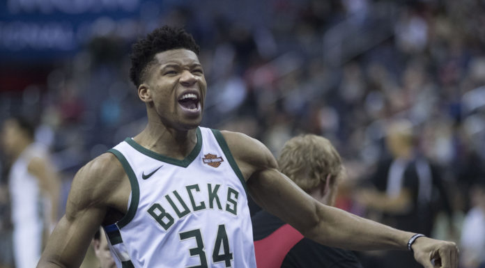 Wyniki NBA: Zacięta końcówka w Milwaukee, game-winner Antetokounmpo