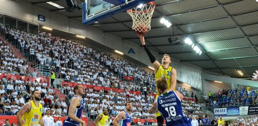 EBL: BM Slam Stal wyrównuje – jest 2:2!