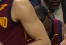 NBA: Lebron znudzony na ławce w trakcie meczu?