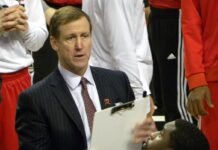 NBA: Tajemnicza decyzja głównego asystenta. Co się dzieje w Milwaukee?