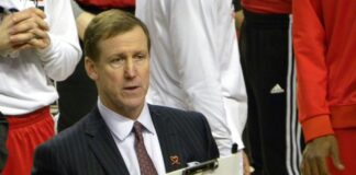 NBA: Tajemnicza decyzja głównego asystenta. Co się dzieje w Milwaukee?