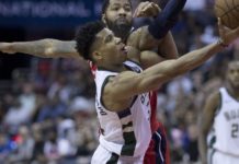 NBA: Bucks nadal nie wiedzą co zrobią. Giannis zaciśnie zęby?