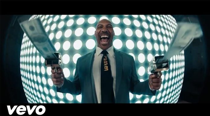 Lonzo rapuje (albo próbuje), LaVar tańczy – jest teledysk!