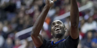 NBA: Clippers kradną wartościowego gracza, Spurs przedłużają luc mbah a moute