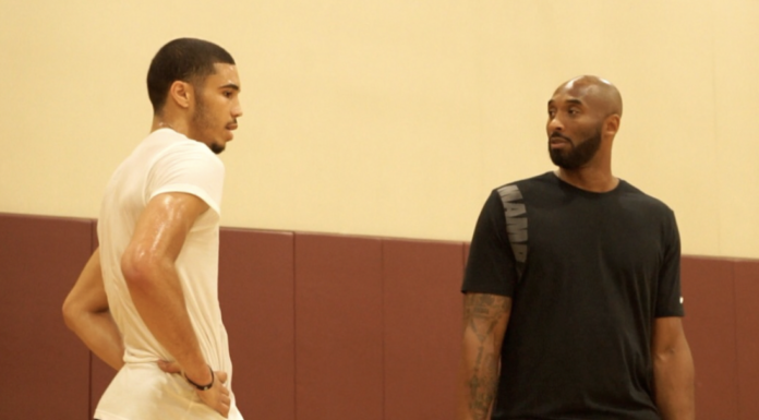NBA: Kobe Bryant uczy Jaysona Tatuma – rośnie gwiazda!