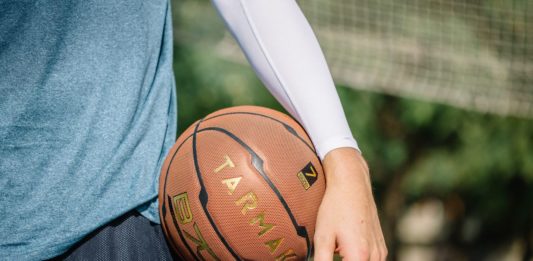 Jak wybrać piłkę do koszykówki?