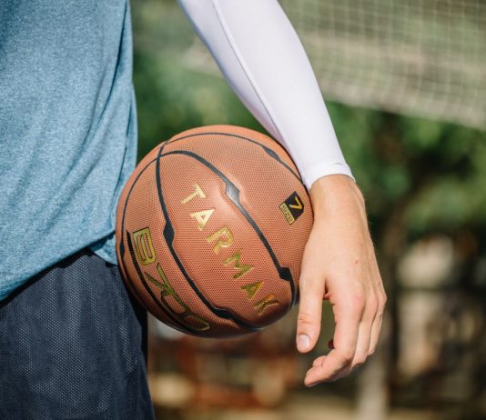 Jak wybrać piłkę do koszykówki?