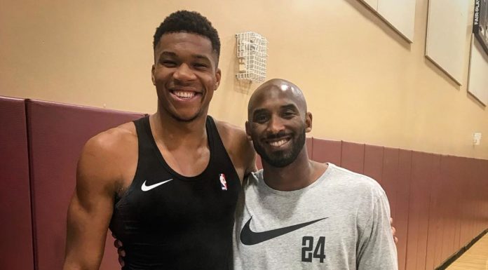 NBA: Kobe Bryant daje wskazówki Giannisowi