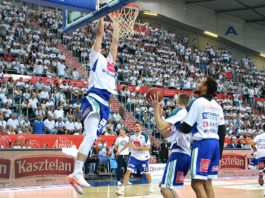 EBL: Wiemy kto zagra jako pierwszy – będą także mecze świąteczne