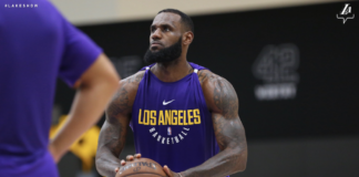 Wyniki NBA: Skromne debiuty LeBrona i DeRozana