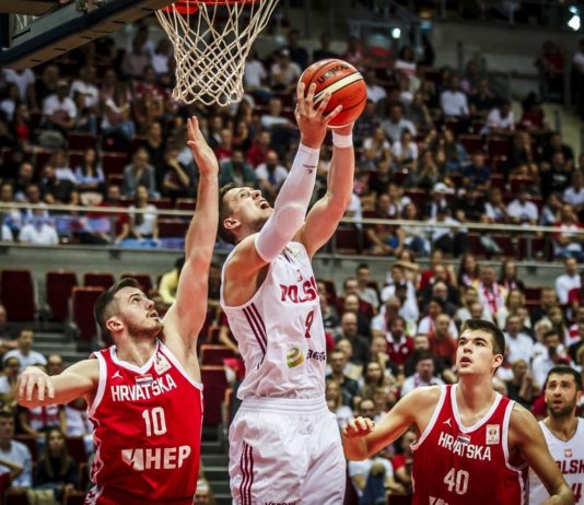 Polacy za granicą – wracają do grania