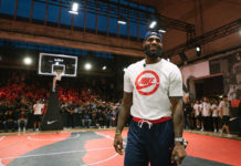 NBA: Nawet gdy nie gra, to osiąga historyczne rzeczy