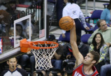 NBA: Niechlubny rekord Brooka Lopeza. Jeszcze nikt nie miał tylu pudeł