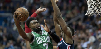 NBA: Jaylen Brown reprezentuje się sam