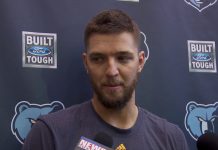 NBA: Parsons może grać, a nie gra. Dlaczego?