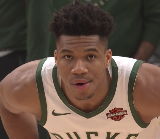 NBA: Giannis zostanie w Milwaukee? Grek stawia warunek