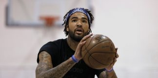 NBA: Warriors ściągnęli z rynku młodego wysokiego. Nie chcieli Cousinsa?