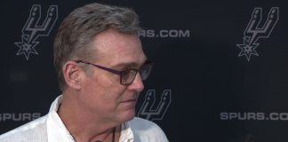 NBA: R.C. Buford oddaje ster