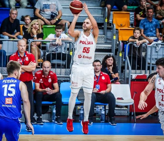 MŚ: Po zaciętym meczu Czechy wygrały z Polską