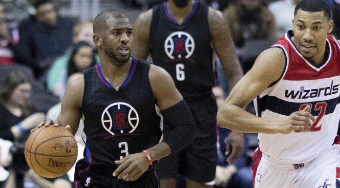 NBA: Chris Paul wsadził nad Howardem!? Co za upokorzenie!