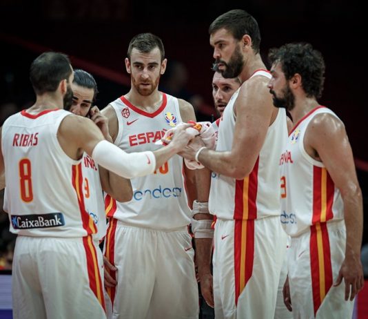 NBA: Nowy lider rankingu FIBA! USA spada na 2. miejsce pierwszy w historii