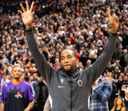 NBA: Kawhi Leonard otrzymał w Toronto mistrzowski pierścień