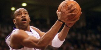 NBA: Najlepsze wsady w karierze Vince’a Cartera, dzieła sztuki!