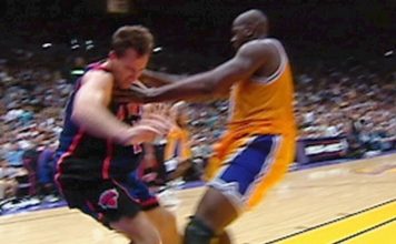 NBA: Prawdopodobnie najbardziej znieważający wsad w historii