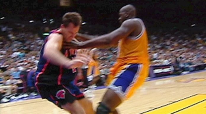 NBA: Prawdopodobnie najbardziej znieważający wsad w historii