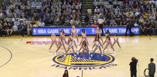 NBA: Warriors wydadzą sporo pieniędzy, aby mieć kibiców na trybunach?