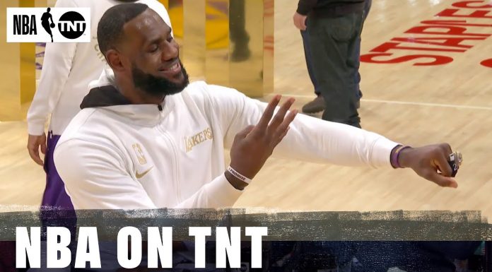 NBA: Nietypowa ceremonia. Lakers odebrali mistrzowskie pierścienie