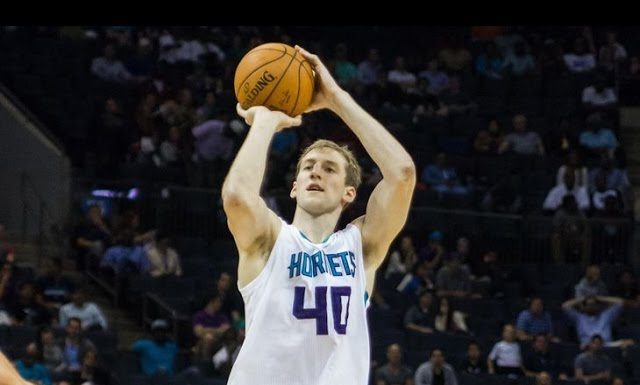 NBA: Nieciekawy początek sezonu dla zawodników Hornets i Cavaliers