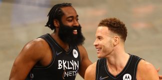 Wyniki NBA: Debiut Griffina, dogrywki w starciu 76ers z New York Knicks, triple-double Westbrooka