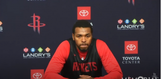 NBA: Dostał butelką w głowę. Rockets bali się o jego życie