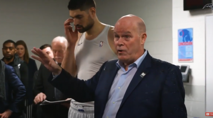 NBA: Trener Magic ma koronawirusa, mimo że jest zaszczepiony