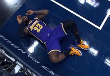 NBA: Chwila grozy Lakers. James kończył mecz z urazem kostki