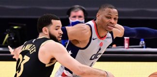 Wyniki NBA: 45 punktów Irvinga, 44 Siakama, Westbrook nie przestaje zadziwiać, Clippers rozbili Lakers