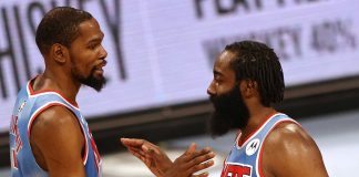 Wyniki NBA: Hawks i Knicks w play-offach, Celtics w play-in, powrót Jamesa Hardena, Lakers zawiesili banner i wciąż walczą