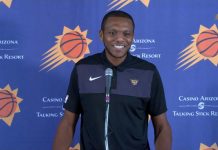 NBA: Zbudował wielkich Suns i został za to nagrodzony
