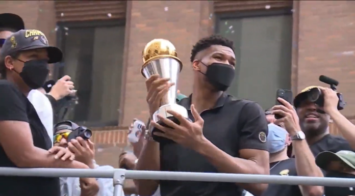 NBA: Zobacz, jak Bucks świętowali mistrzostwo ze swoim miastem