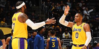 NBA: Nieudany debiut i pierwsze punkty Westbrooka i Carmelo w Lakers