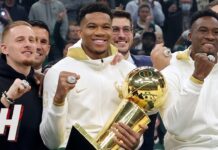 NBA: Zobacz ceremonię jak Bucks odbierali pierścienie i zawiesili baner mistrzowski