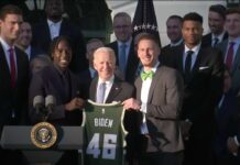 NBA: Zobacz wizytę Milwaukee Bucks w Białym Domu u prezydenta USA Joe Bidena
