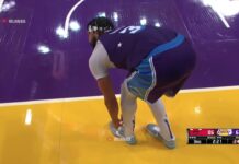 NBA: Anthony Davis wyrzucony z boiska za… zawiązywanie buta?!