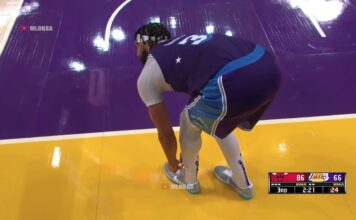 NBA: Anthony Davis wyrzucony z boiska za… zawiązywanie buta?!
