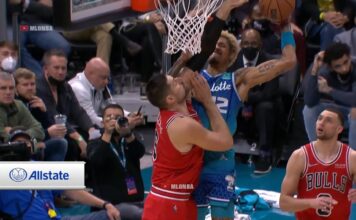 NBA: Wielka paka Oubre Jra! Posłał na plakat Vucevicia!