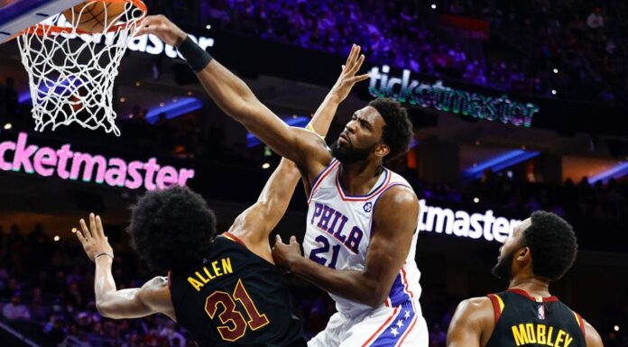 Wyniki NBA: Potężny wsad i triple-double Embiida. Znakomity mecz Thompsona