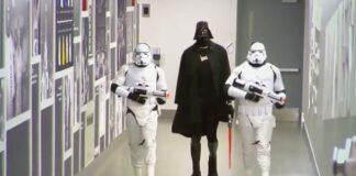 NBA: Zawodnik Indiana Pacers wielkim fanem klocków Lego. Układa największe zestawy