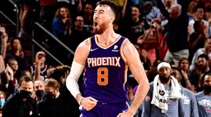 NBA: Roszady w Suns i Wolves. Dobrze znane nazwiska bohaterami zmian